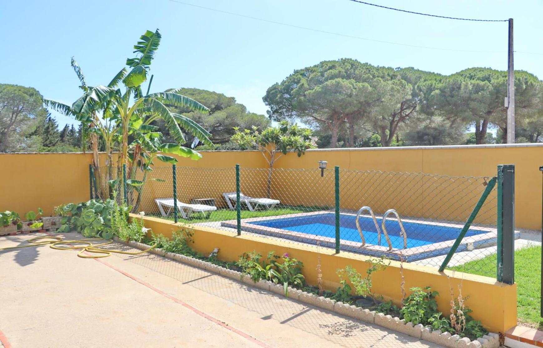 Chalet Pilahito โกนิล เด ลาฟรอนเตรา ภายนอก รูปภาพ