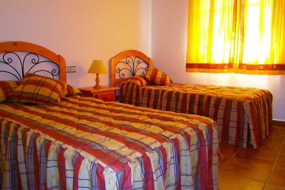 Chalet Pilahito โกนิล เด ลาฟรอนเตรา ภายนอก รูปภาพ